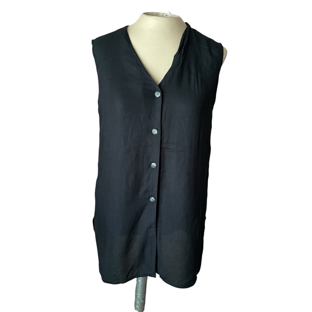L.L. Bean Black Sleeveless Button Down Minimalist Classic Preppy Top Size 12